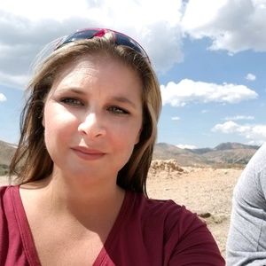 Meet your Posher, Cassandra